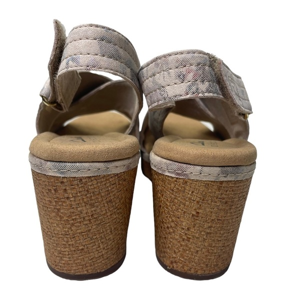 Clarks Collection Women’s Metallic Floral Platform Heeled Sandals - Picture 7 of 10